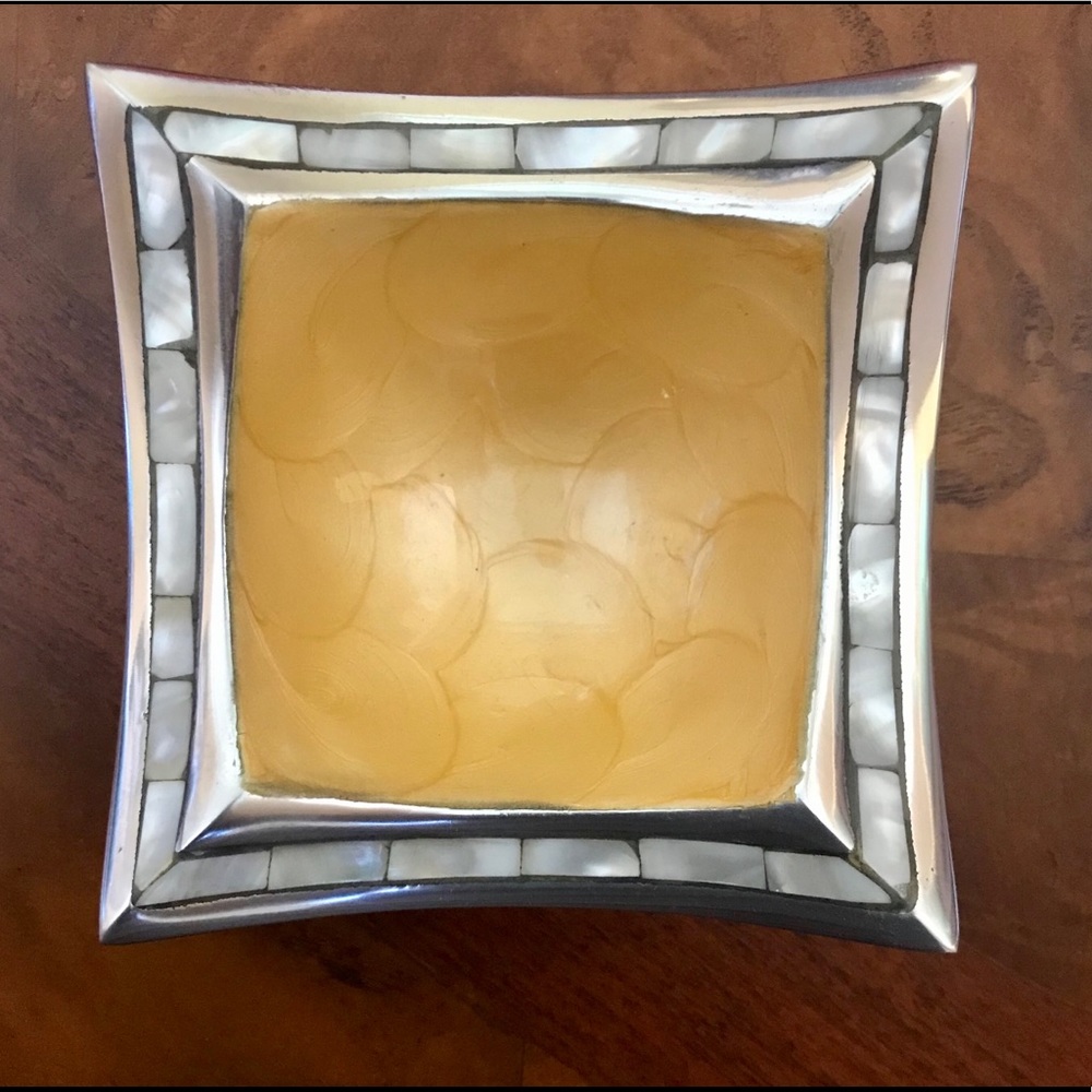 🆕 Julia Knight 4" Petite Pagoda Bowl in Saffron